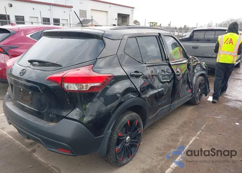 2018 Nissan Kicks Sv z USA, uszkodzony, nr VIN 3N1CP5CU0JL537155